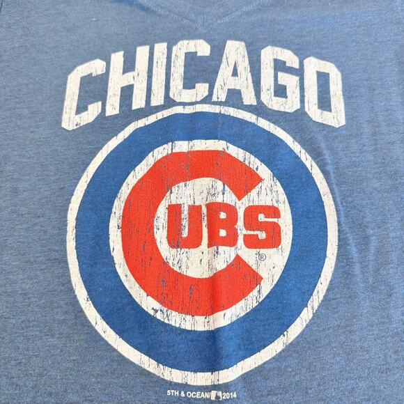 5th & Ocean Women’s MLB Chicago Cubs Baseball Distressed T-Shirt S (A0135) - Picture 3 of 5